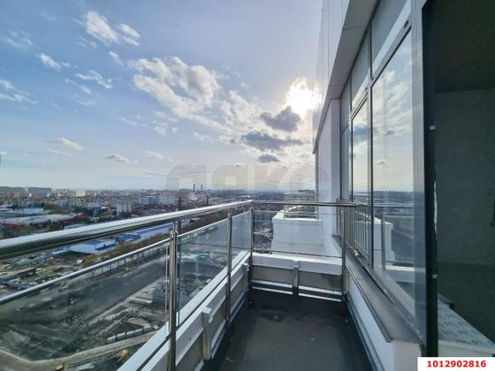 Продажа 3-комнатной квартиры 132 м², 24/25 этаж