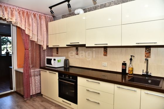 Продажа 3-комнатной квартиры 71,2 м², 2/9 этаж