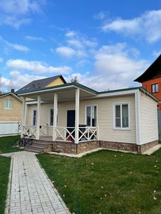 Продажа дома, 540 м², с участком 28 соток