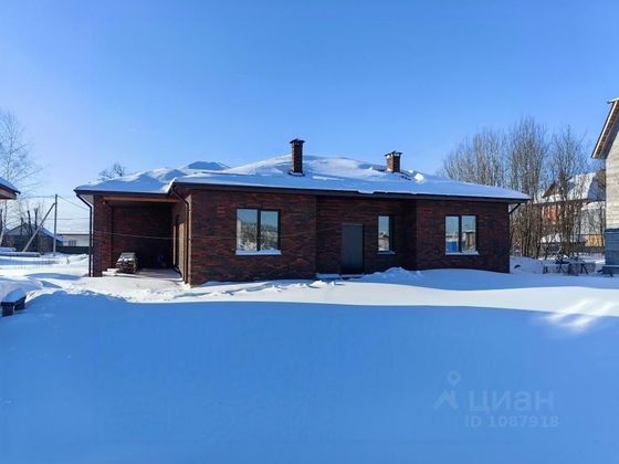 Продажа дома, 140 м², с участком 10 соток