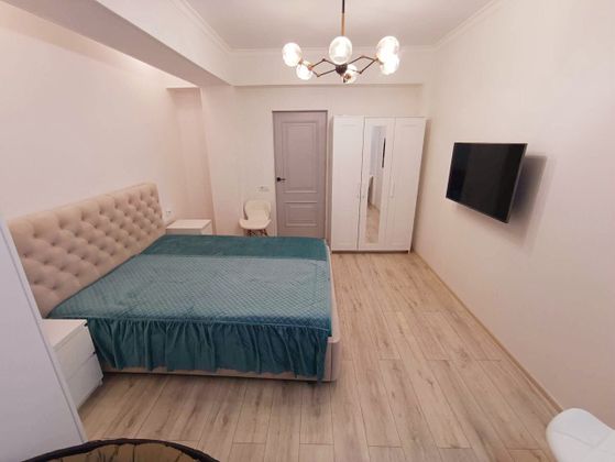 Продажа 3-комнатной квартиры 110 м², 2/10 этаж