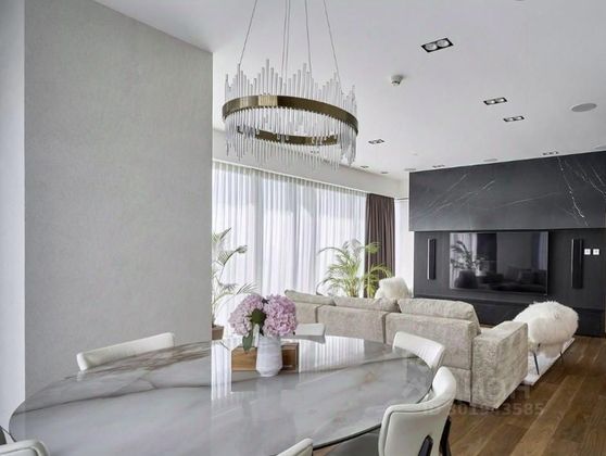 Продажа 3-комнатной квартиры 166,7 м², 42/85 этаж