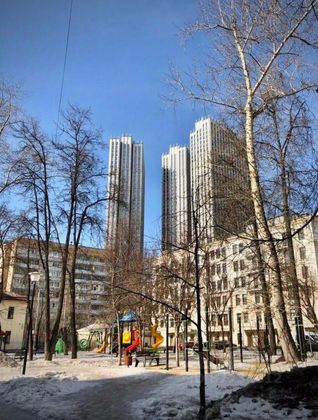 Продажа 2-комнатной квартиры 64 м², 1/6 этаж