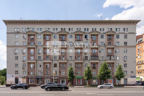 Продажа 2-комнатной квартиры 52 м², 3/8 этаж