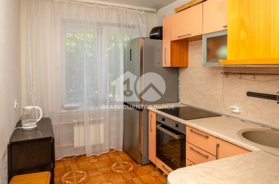 Продажа 3-комнатной квартиры 60 м², 1/9 этаж