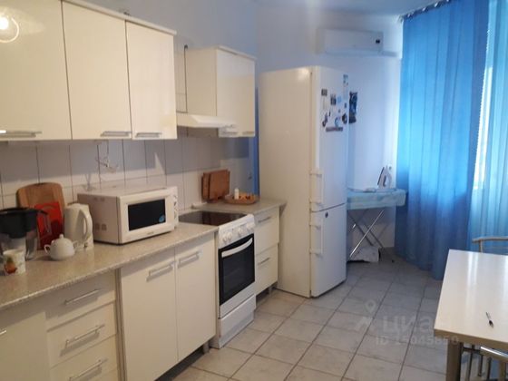 Продажа 2-комнатной квартиры 75,4 м², 1/10 этаж