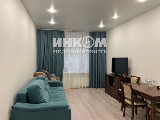 Продажа 2-комнатной квартиры 60,3 м², 1/7 этаж