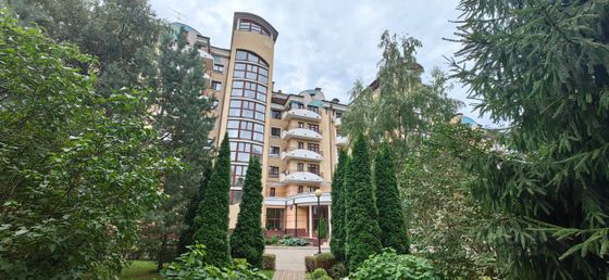 Продажа 3-комнатной квартиры 180 м², 8/8 этаж