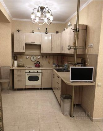 Продажа 2-комнатной квартиры 62 м², 1/7 этаж