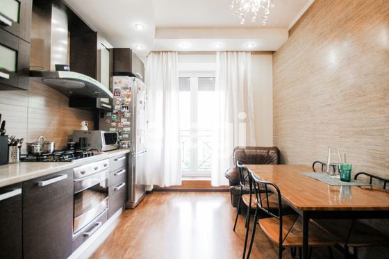 Продажа 2-комнатной квартиры 57 м², 2/6 этаж