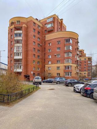 Продажа 1-комнатной квартиры 49 м², 3/10 этаж