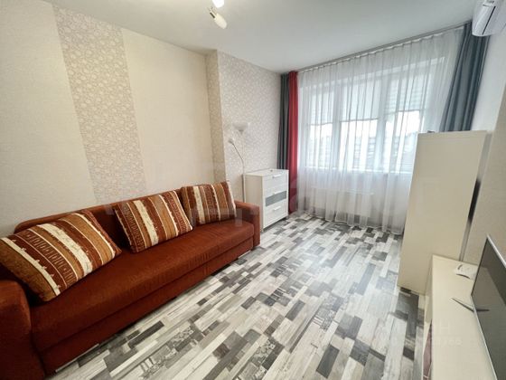 Продажа 1-комнатной квартиры 42 м², 12/32 этаж