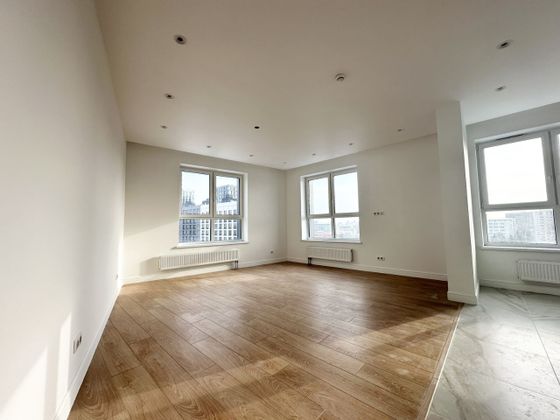 Продажа 3-комнатной квартиры 90 м², 10/31 этаж