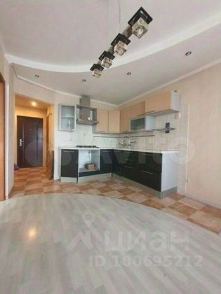 Продажа 2-комнатной квартиры 76,2 м², 9/9 этаж