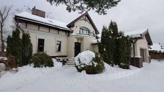 Продажа дома, 433 м², с участком 42 сотки