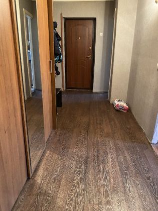 Продажа 3-комнатной квартиры 70 м², 1/9 этаж