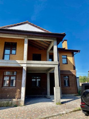 Продажа дома, 170 м², с участком 2,6 сотки