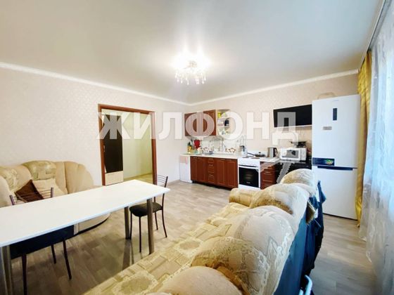 Продажа 3-комнатной квартиры 65 м², 1/9 этаж