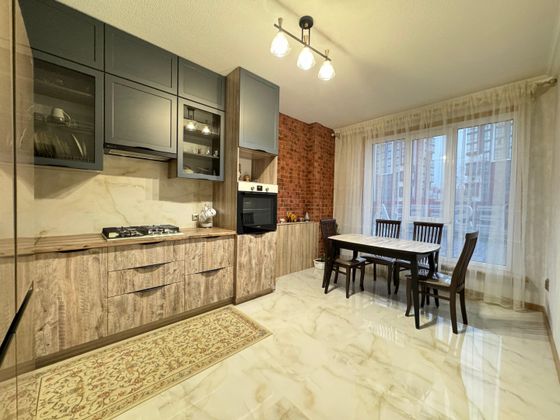 Продажа 3-комнатной квартиры 98 м², 3/10 этаж