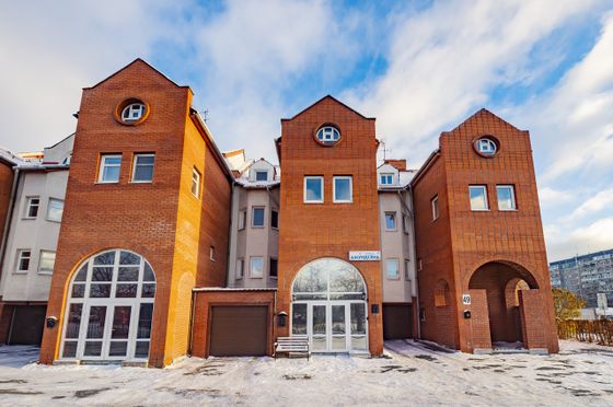 Продажа дома, 245 м², с участком 1 сотка