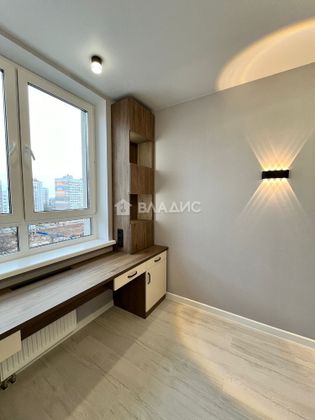 Продажа 2-комнатной квартиры 70 м², 9/15 этаж