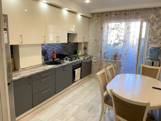 Продажа 2-комнатной квартиры 64,3 м², 1/9 этаж