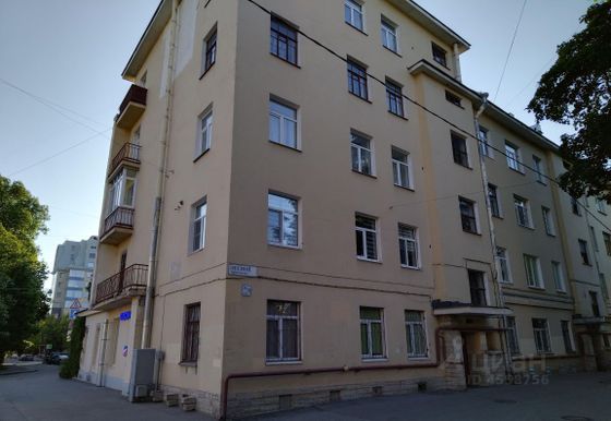 Продажа 2-комнатной квартиры 50 м², 1/5 этаж