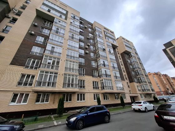 Продажа 3-комнатной квартиры 98 м², 4/9 этаж