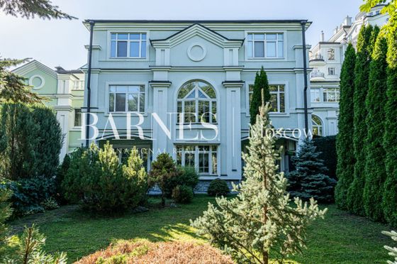 Продажа многокомнатной квартиры 410 м², 3/3 этаж