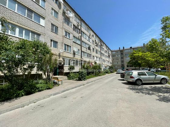 Продажа 3-комнатной квартиры 69 м², 1/5 этаж