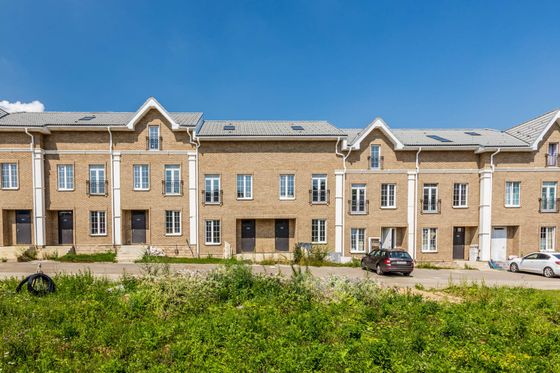 Продажа дома, 138,8 м², с участком 1,8 сотки