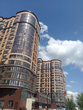 Продажа 2-комнатной квартиры 52 м², 2/22 этаж