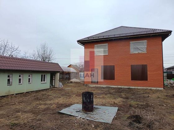 Продажа дома, 200 м², с участком 5,9 сотки
