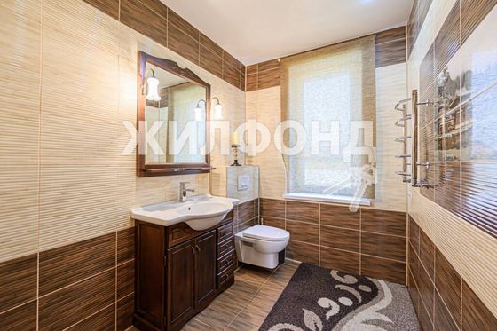 Продажа дома, 511,1 м², с участком 10 м²