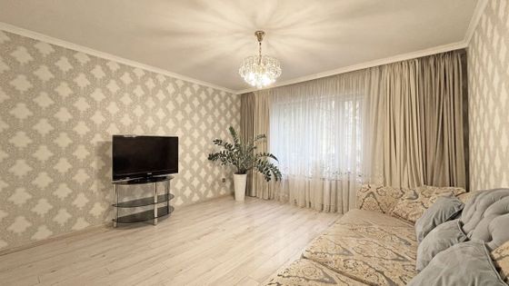 Продажа 3-комнатной квартиры 65 м², 1/9 этаж