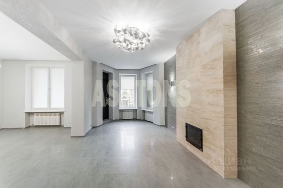 Аренда дома, 330 м², с участком 1 сотка