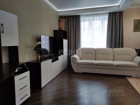 Продажа 1-комнатной квартиры 53,2 м², 1/3 этаж