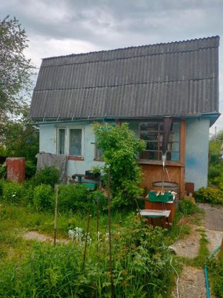 Продажа дома, 100 м², с участком 5 соток