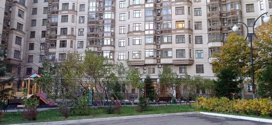 Продажа 4-комнатной квартиры 134 м², 2/8 этаж