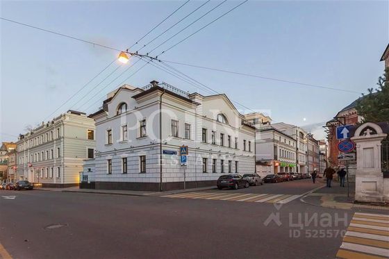 Продажа 4-комнатной квартиры 279,5 м², 3/10 этаж