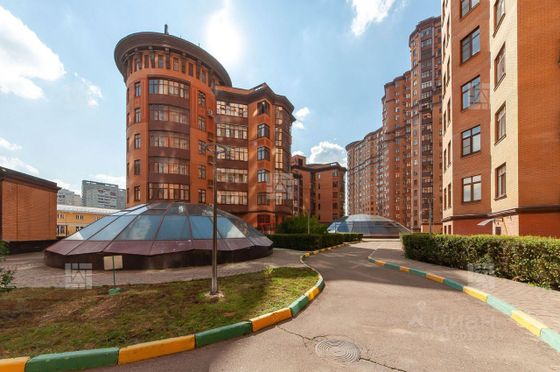 Продажа 4-комнатной квартиры 189,8 м², 7/23 этаж