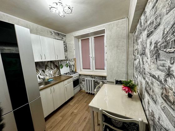 Аренда 1 комнаты, 31 м², 3/5 этаж