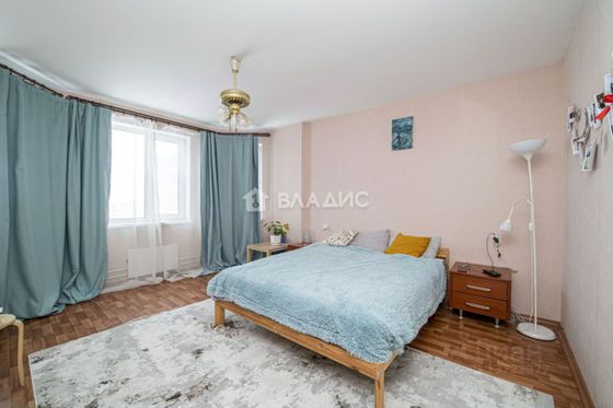 Продажа 2-комнатной квартиры 56 м², 13/17 этаж