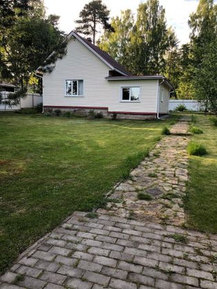 Продажа дома, 70 м², с участком 10 соток