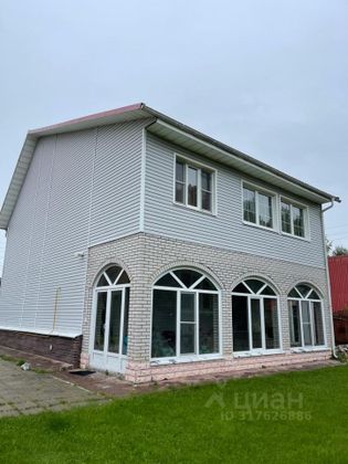Аренда дома, 249 м², с участком 10 соток