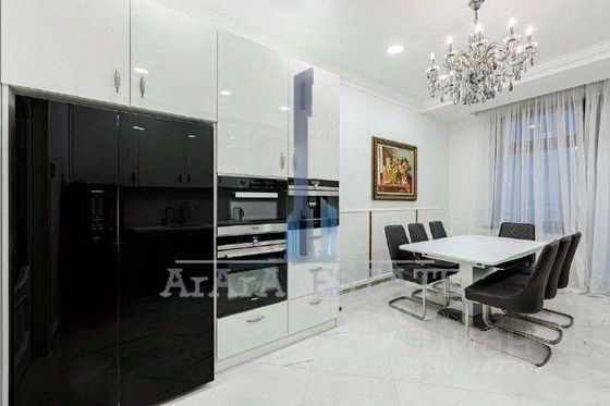 Продажа 4-комнатной квартиры 203 м², 4/9 этаж