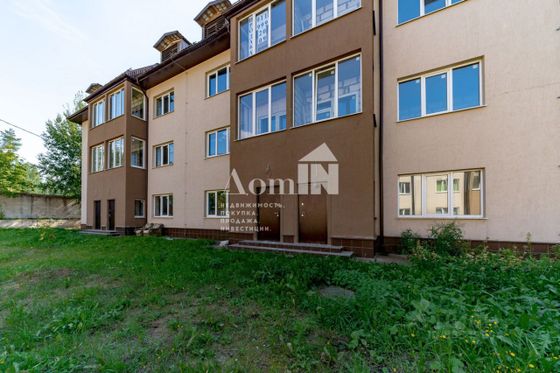 Продажа дома, 213 м², с участком 2,5 сотки