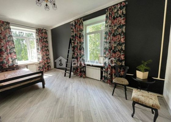 Продажа 2-комнатной квартиры 56 м², 4/4 этаж