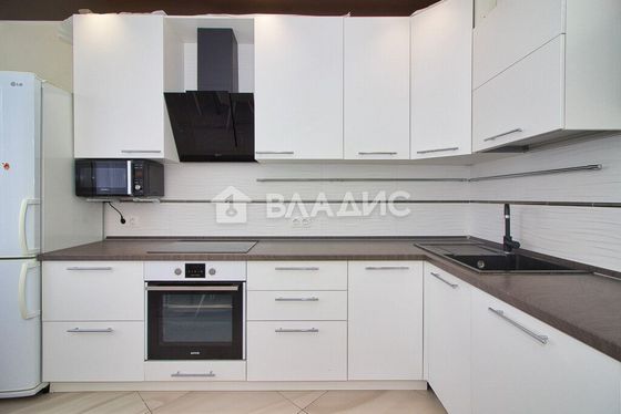 Продажа 2-комнатной квартиры 61,2 м², 6/16 этаж