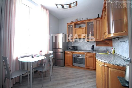 Аренда 4-комнатной квартиры 103 м², 9/11 этаж